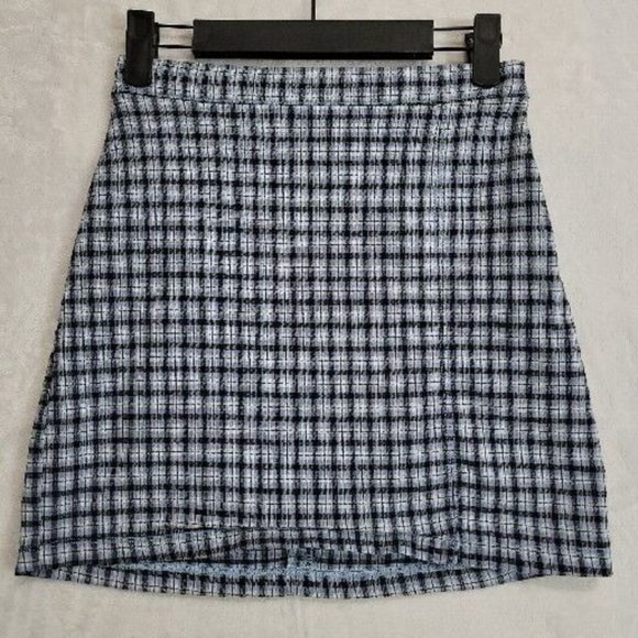 Hollister Ultra High-Rise Mini Skirt Size XS XSmall Plaid Black Blue Back Zip - Picture 1 of 9